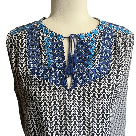 J Crew embroidered silk blend sleeveless top - Picture 3 of 13